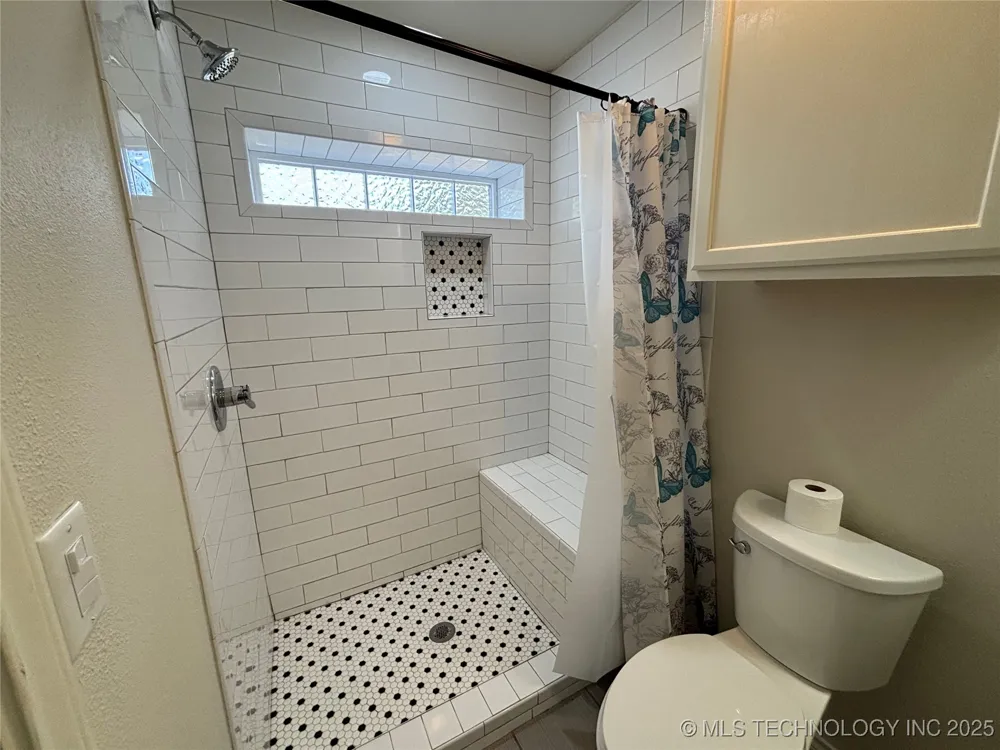284 Songbird Trail Ardmore, OK 73401