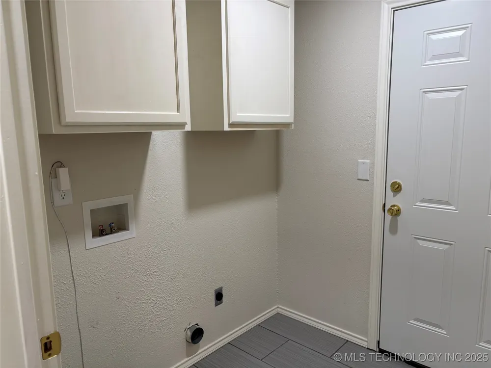 284 Songbird Trail Ardmore, OK 73401