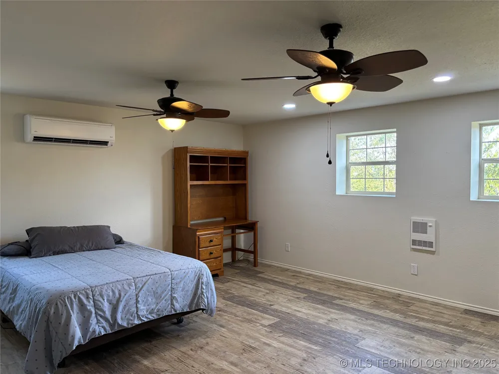 284 Songbird Trail Ardmore, OK 73401