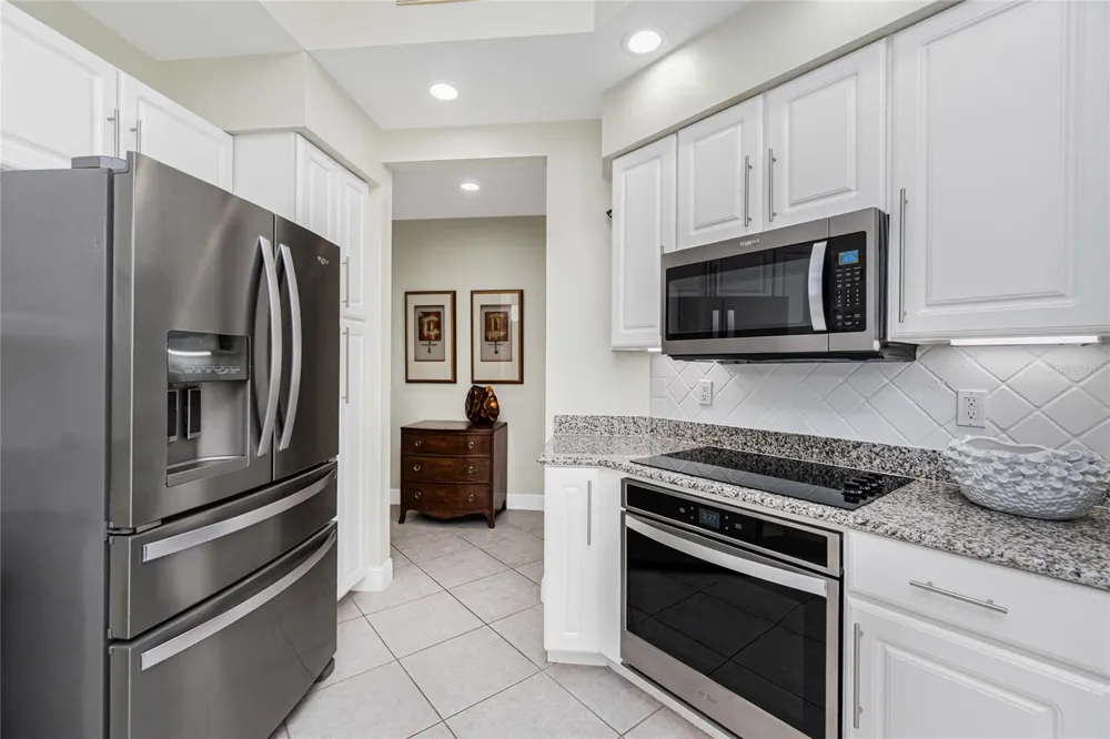 3313 SUNSET KEY CIR #701 Punta Gorda, FL 33955