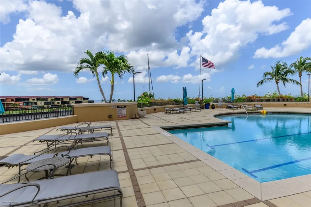 3313 SUNSET KEY CIR #701 Punta Gorda, FL 33955