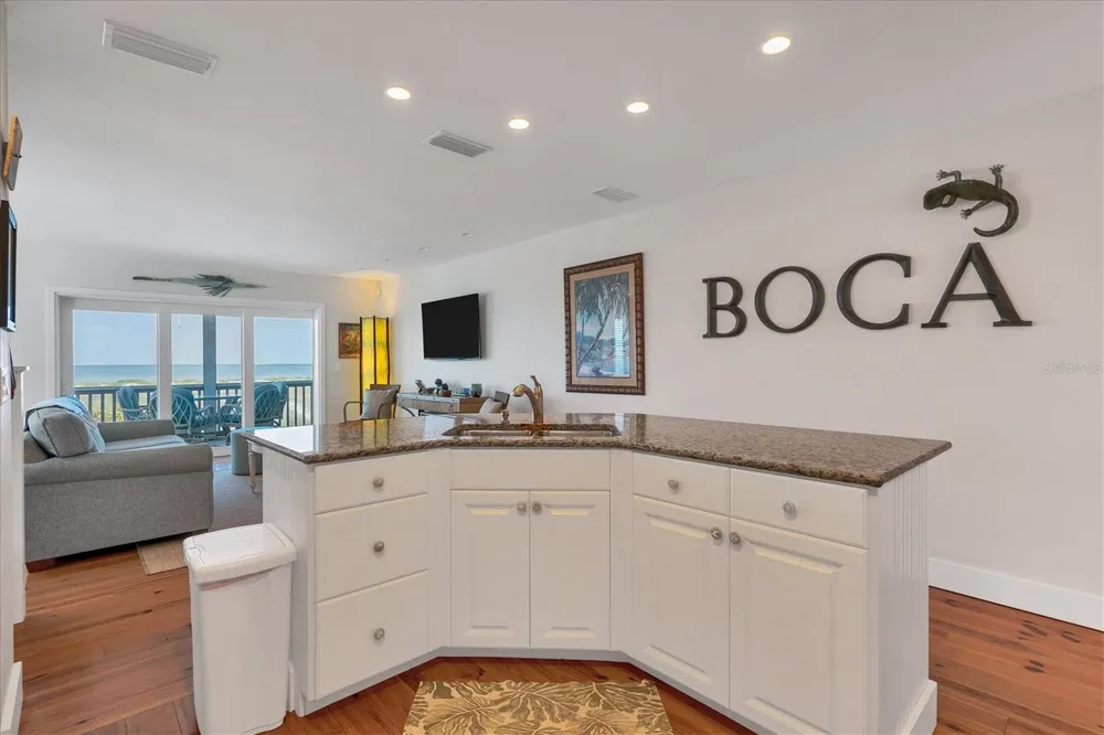 480 GULF BOULEVARD #6 Boca Grande, FL 33921