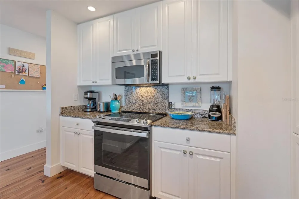 480 GULF BOULEVARD #6 Boca Grande, FL 33921