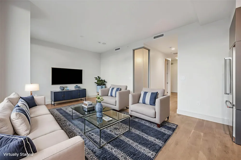 222 West Avenue #2804 Austin, TX 78701