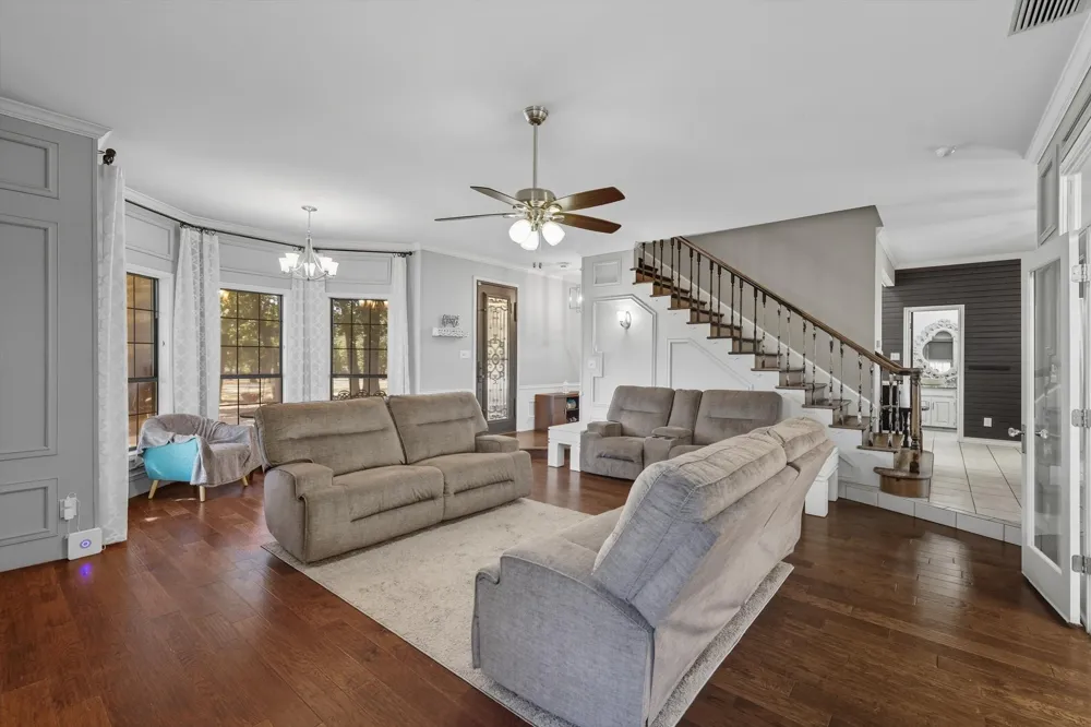 4011 E Bankhead HWY Hudson Oaks, TX 76087