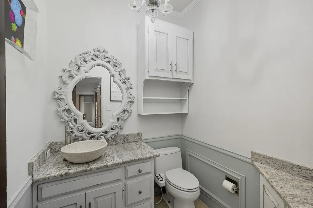 4011 E Bankhead HWY Hudson Oaks, TX 76087