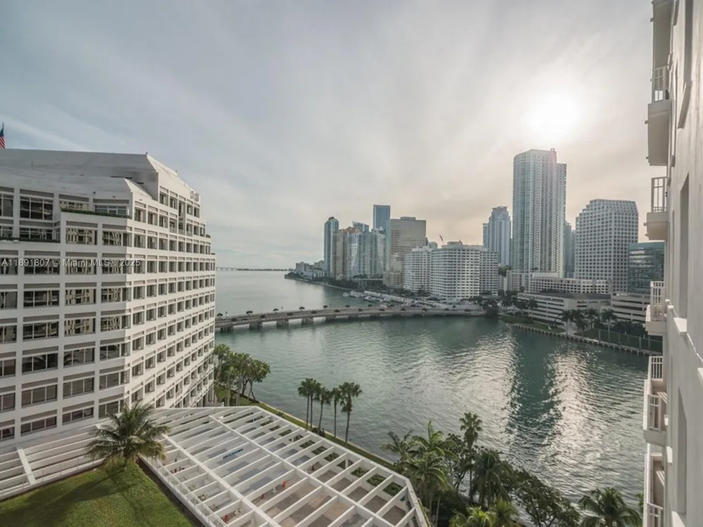 701 Brickell Key Blvd #1411 Miami, FL 33131