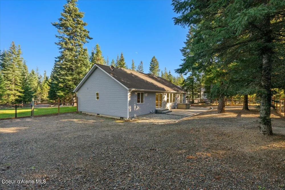 10050 E DUCE ROAD Athol, ID 83801