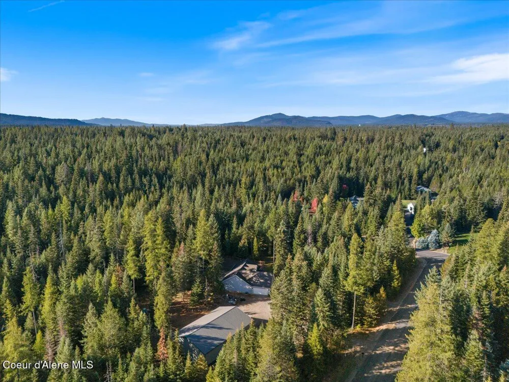 10050 E DUCE ROAD Athol, ID 83801