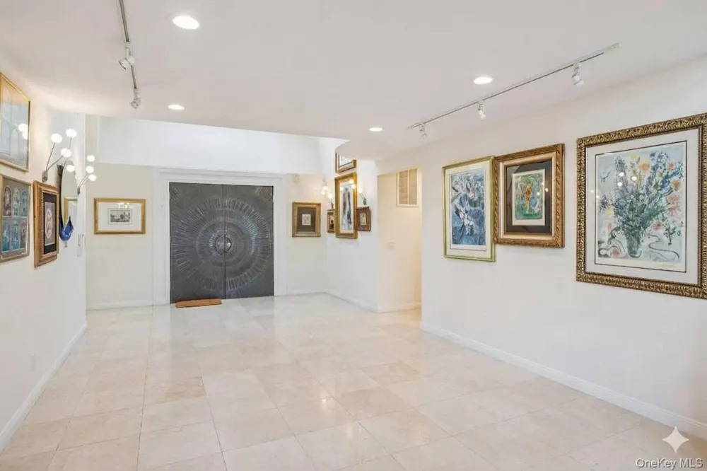 521 Dune Road Westhampton Beach, NY 11978