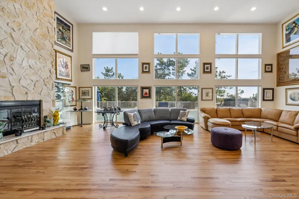 521 Dune Road Westhampton Beach, NY 11978