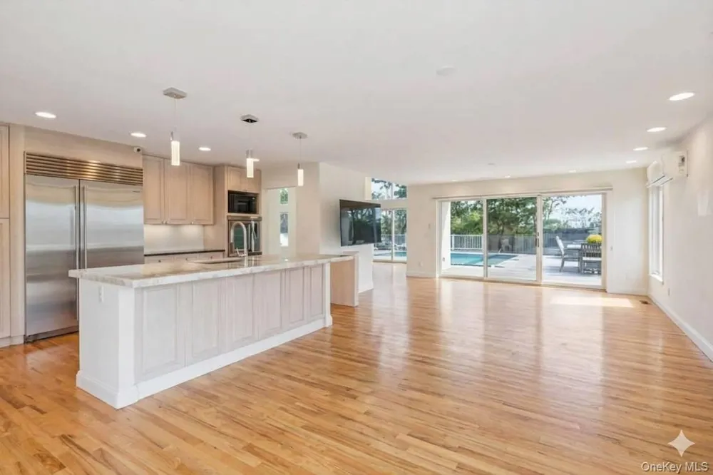 521 Dune Road Westhampton Beach, NY 11978