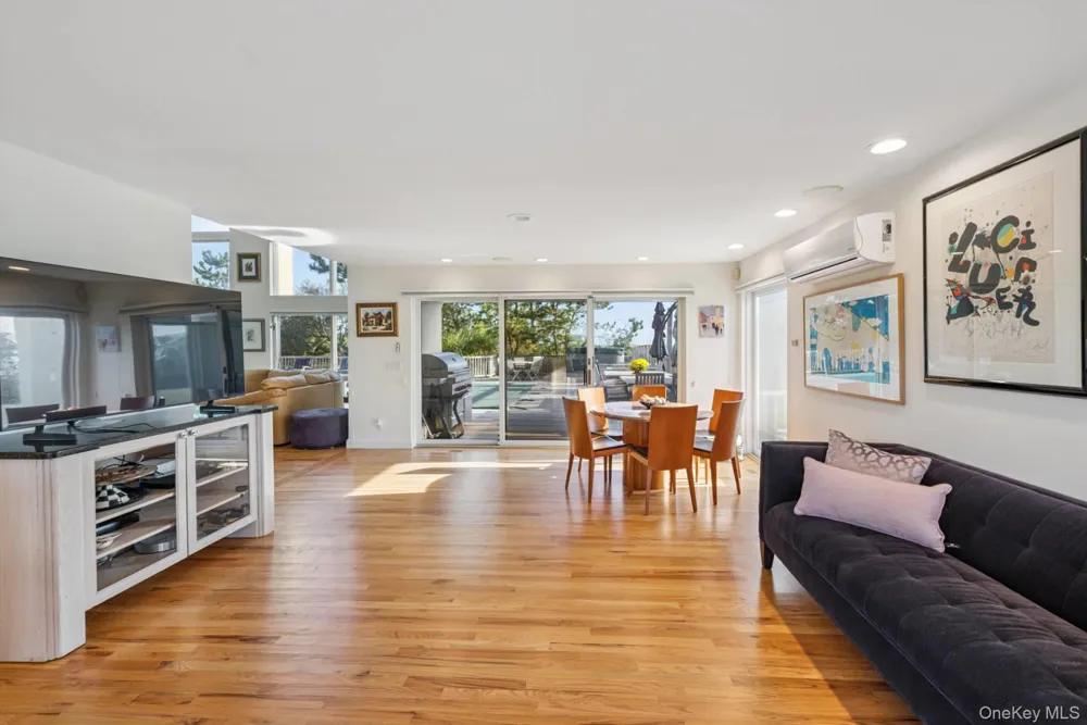 521 Dune Road Westhampton Beach, NY 11978
