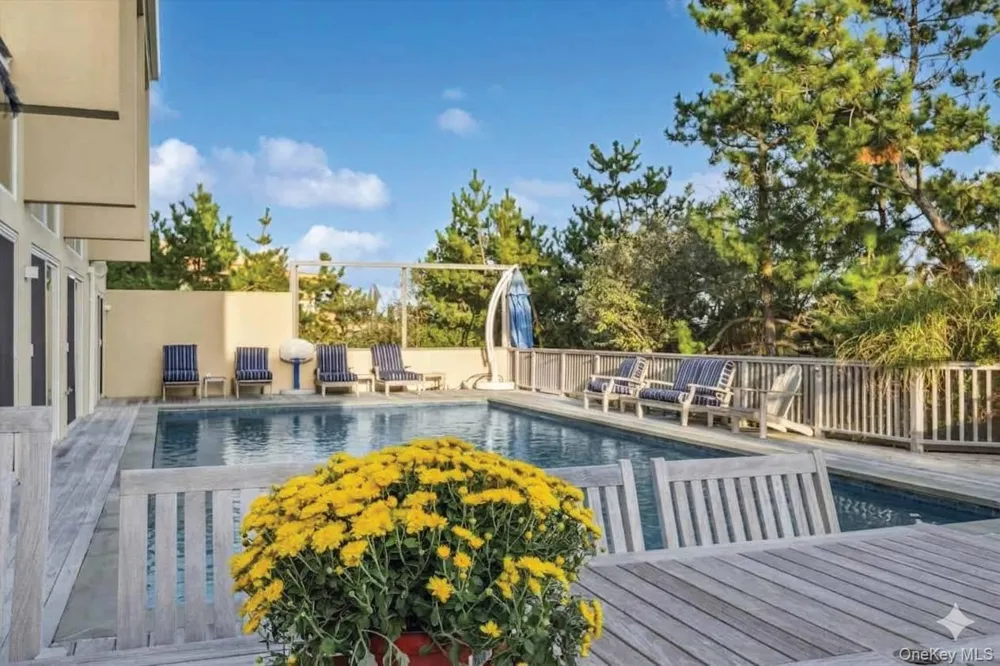 521 Dune Road Westhampton Beach, NY 11978