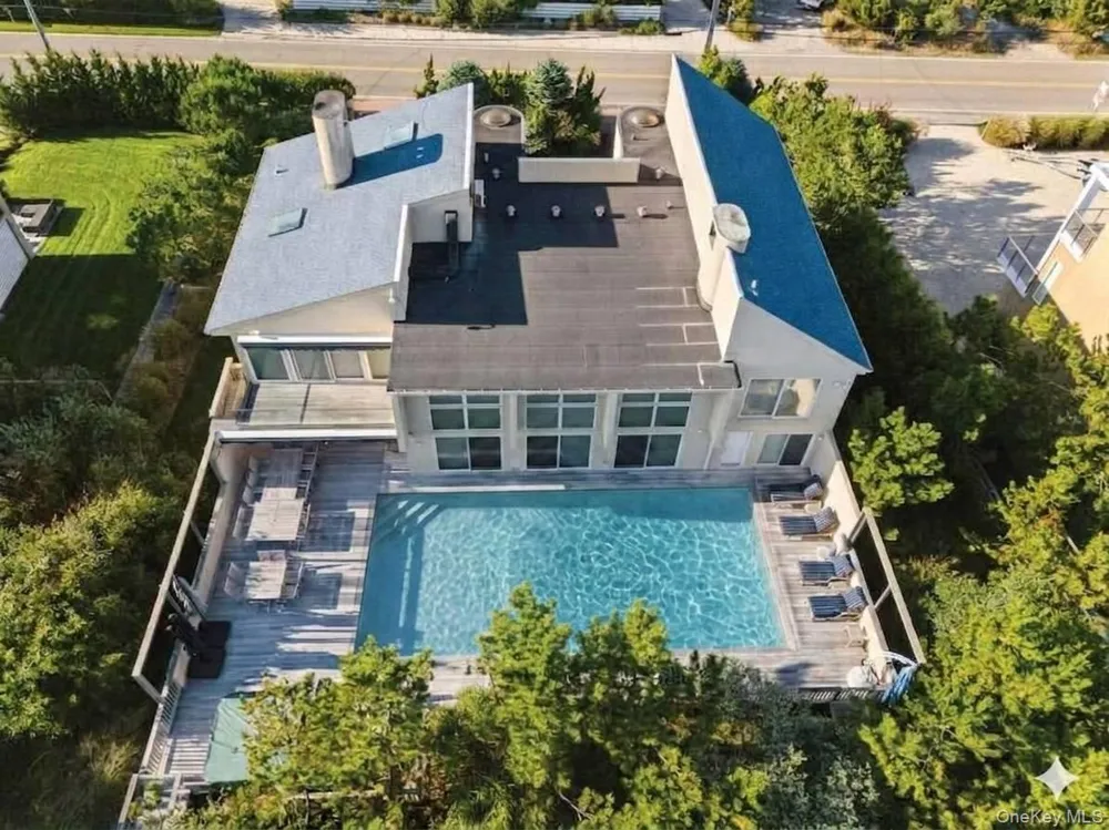 521 Dune Road Westhampton Beach, NY 11978