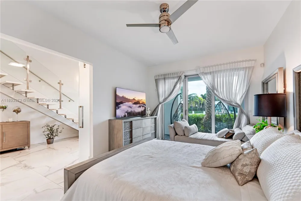 259 Shore Ct Lauderdale By The Sea, FL 33308