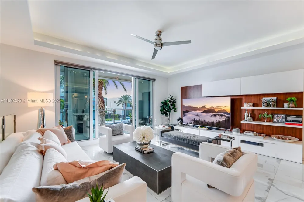 259 Shore Ct Lauderdale By The Sea, FL 33308