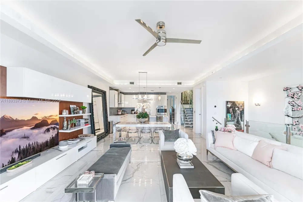 259 Shore Ct Lauderdale By The Sea, FL 33308