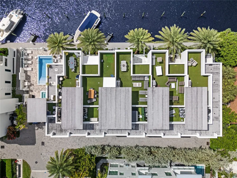 259 Shore Ct Lauderdale By The Sea, FL 33308