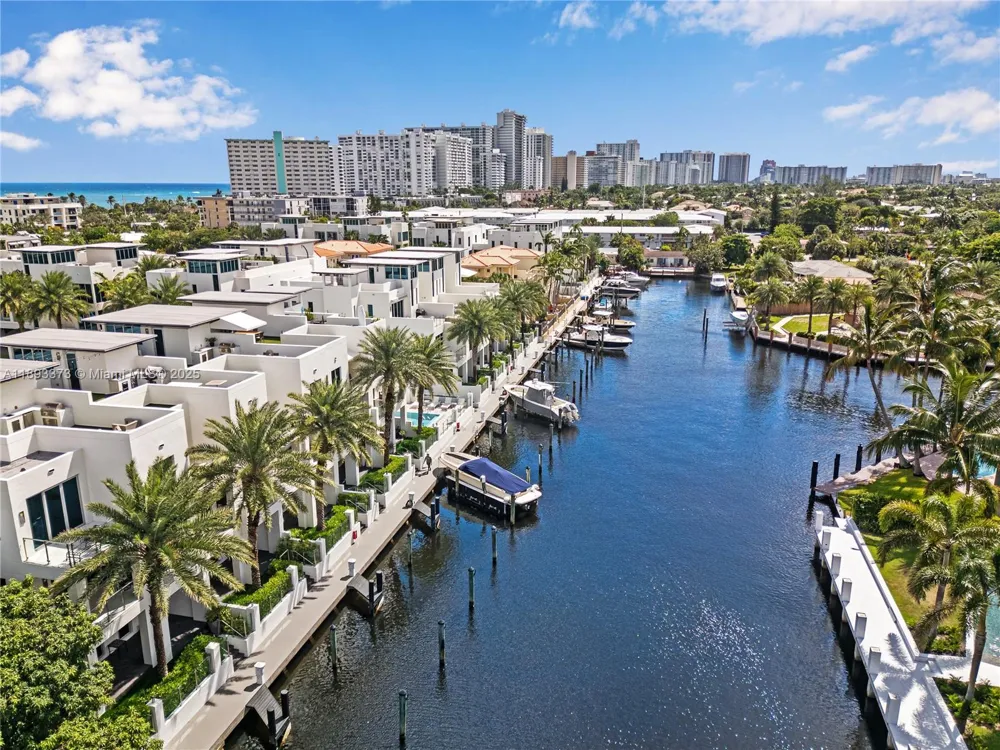 259 Shore Ct Lauderdale By The Sea, FL 33308