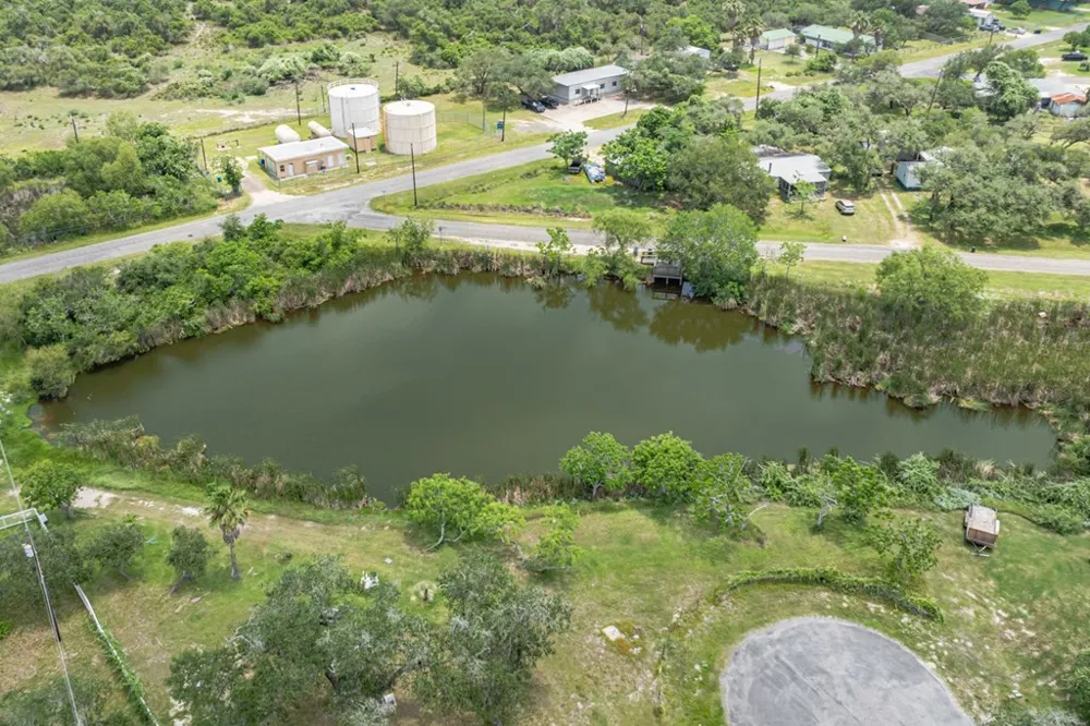 511 Water Oak Lane Rockport, TX 78382