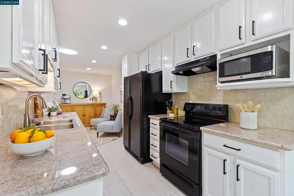 1513 Siskiyou Dr Walnut Creek, CA 94598