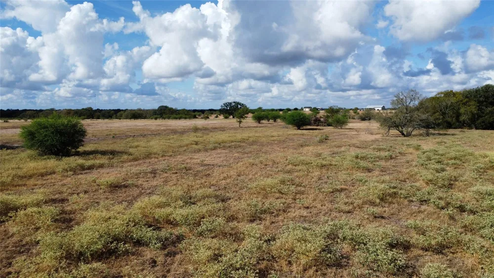 2 Farm To Market Road 532 Weimar, TX 78962