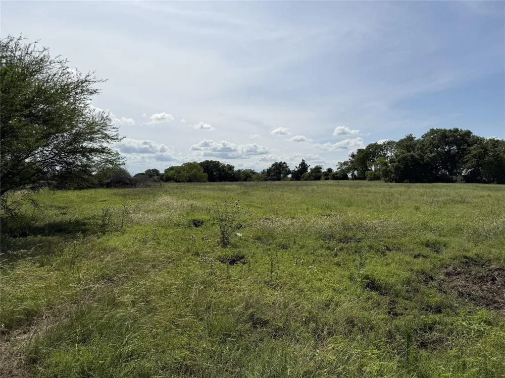 2 Farm To Market Road 532 Weimar, TX 78962