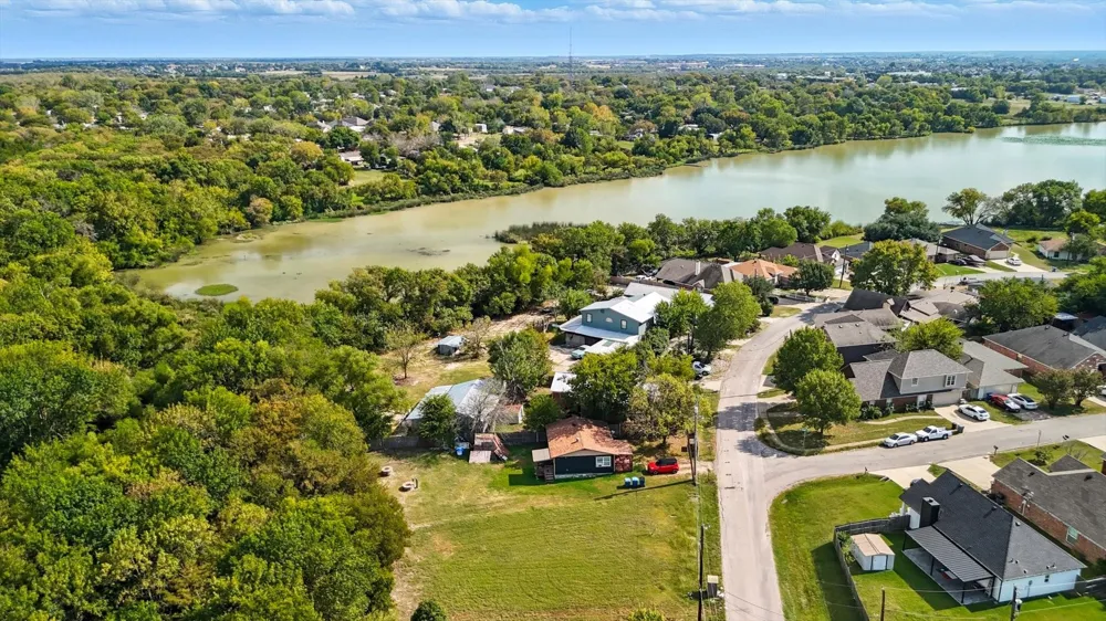 869 Lakeside Drive Rockwall, TX 75032