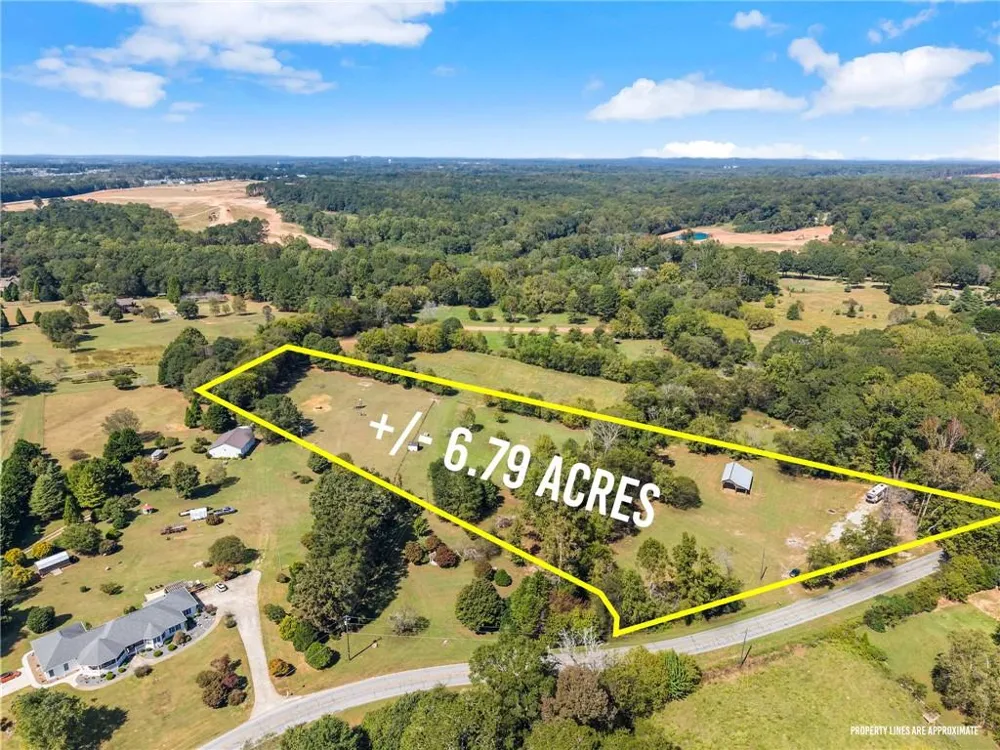 241 Bill Watkins Road Hoschton, GA 30548