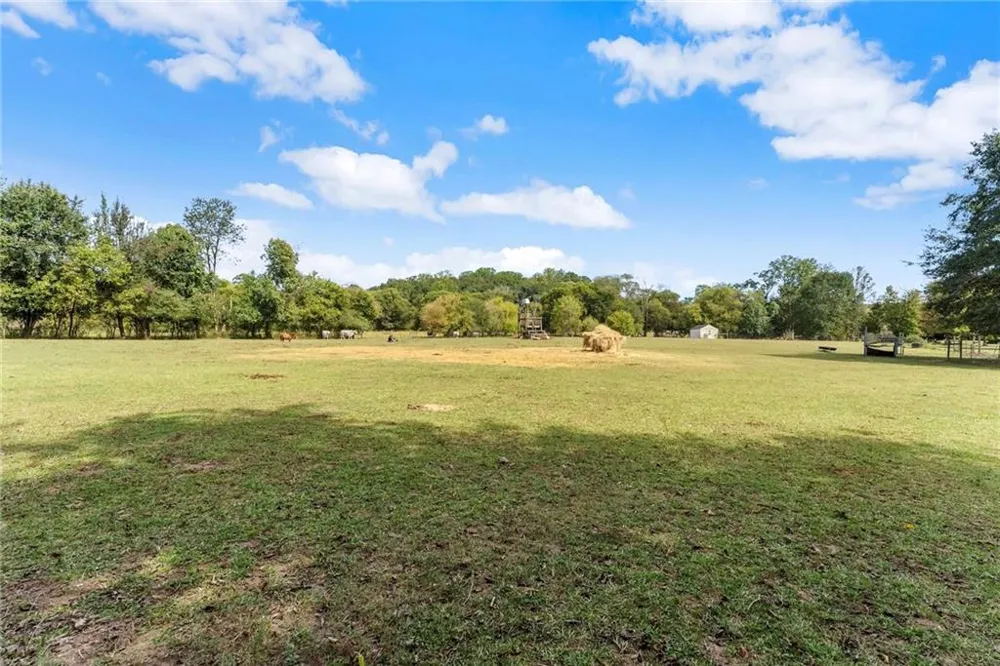 241 Bill Watkins Road Hoschton, GA 30548