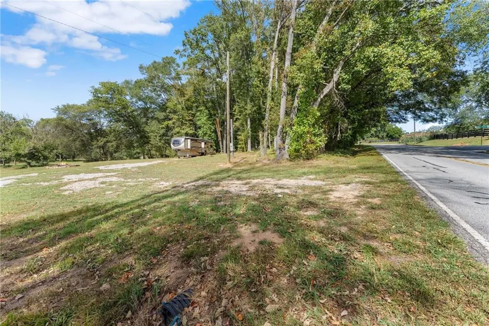 241 Bill Watkins Road Hoschton, GA 30548