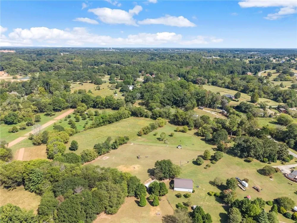 241 Bill Watkins Road Hoschton, GA 30548