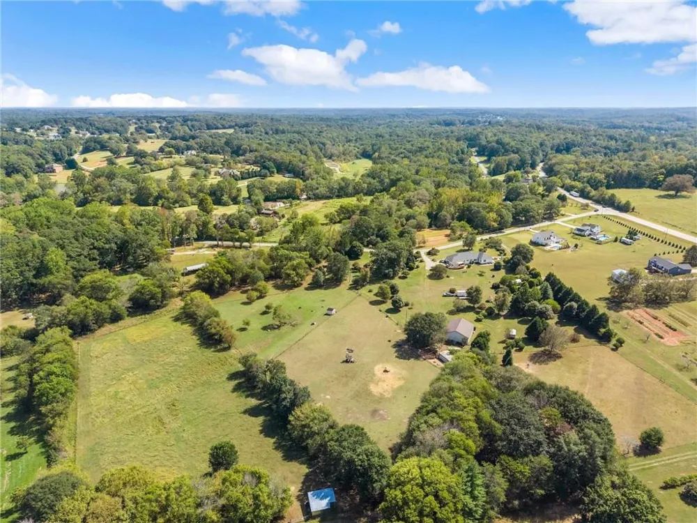 241 Bill Watkins Road Hoschton, GA 30548