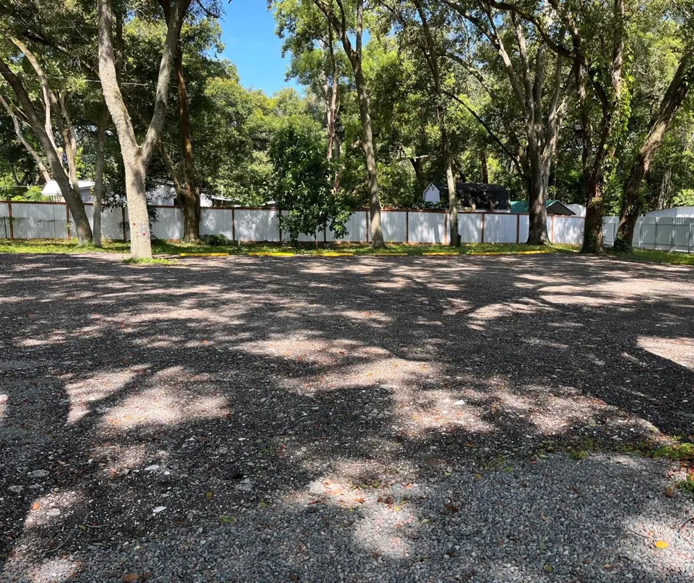 10516 579 HIGHWAY Thonotosassa, FL 33592