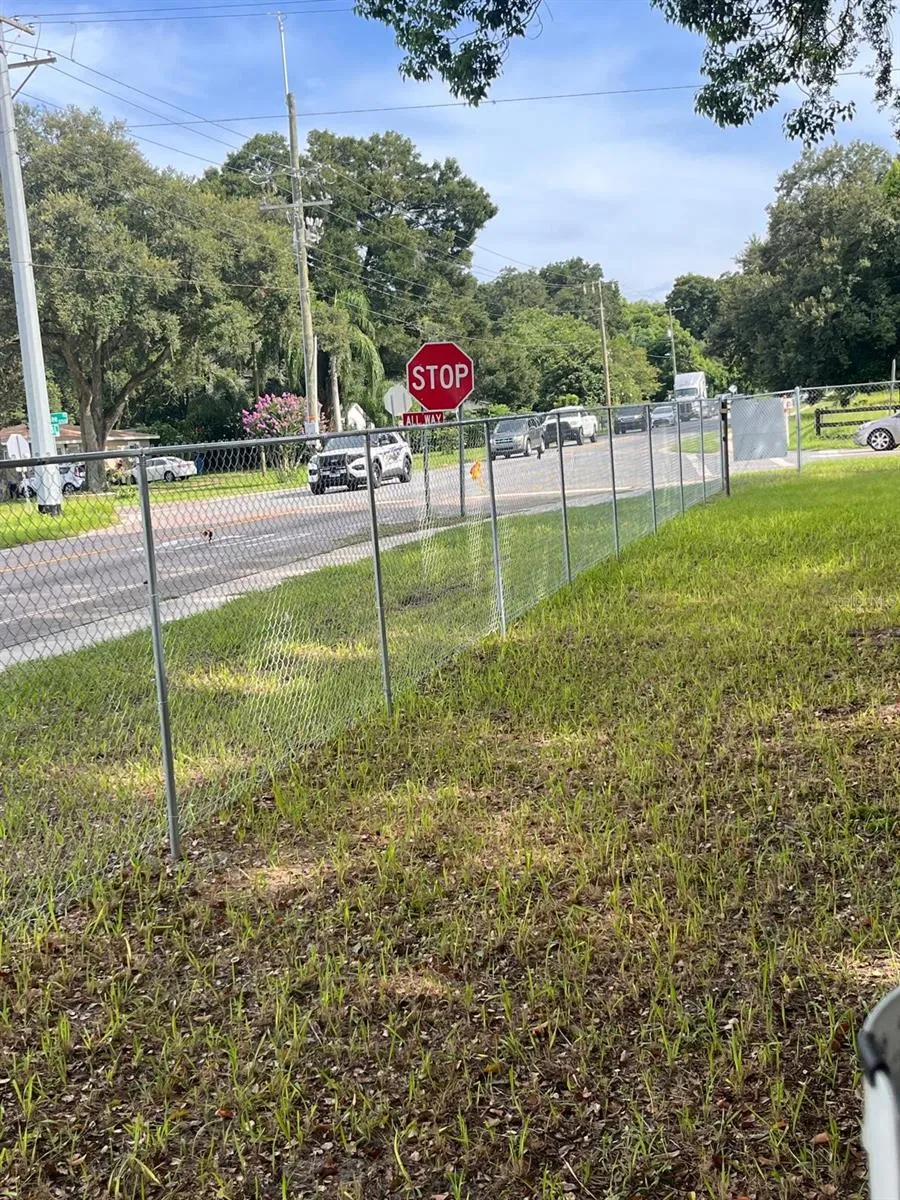 10516 579 HIGHWAY Thonotosassa, FL 33592