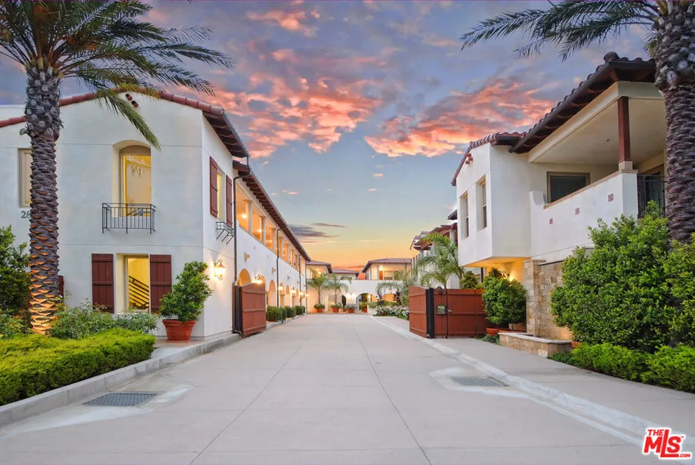 28220 Highridge Road #208 Rolling Hills Estates, CA 90274