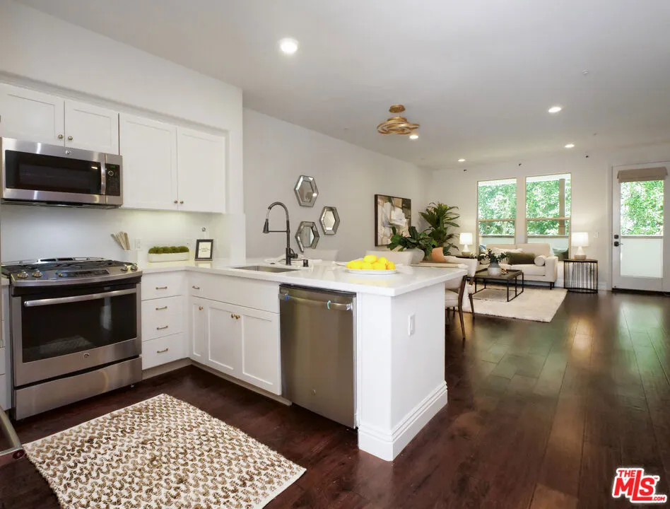 28220 Highridge Road #208 Rolling Hills Estates, CA 90274