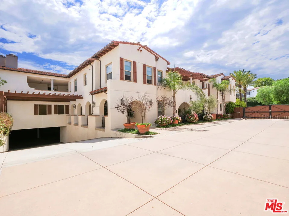 28220 Highridge Road #208 Rolling Hills Estates, CA 90274