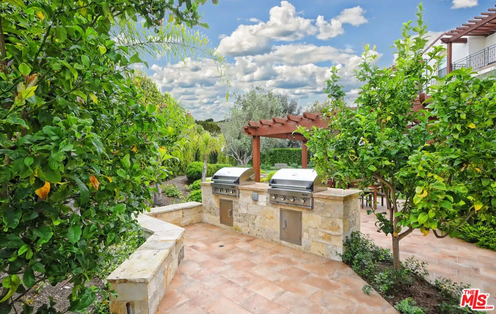 28220 Highridge Road #208 Rolling Hills Estates, CA 90274