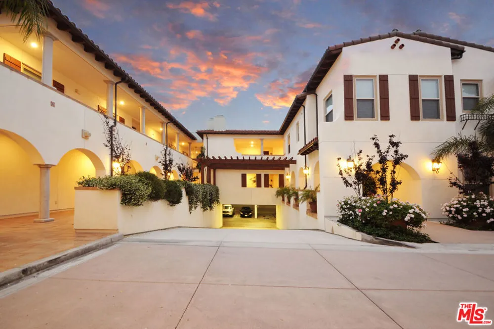 28220 Highridge Road #208 Rolling Hills Estates, CA 90274