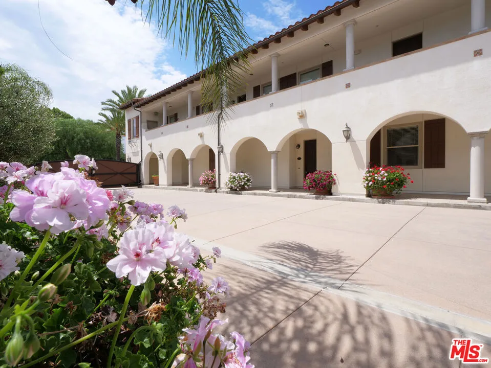 28220 Highridge Road #208 Rolling Hills Estates, CA 90274