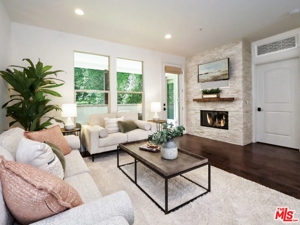 28220 Highridge Road #208 Rolling Hills Estates, CA 90274