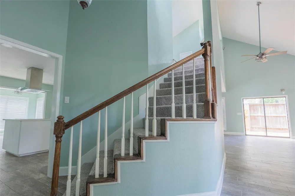 12515 Lazywood Street Pinehurst, TX 77362