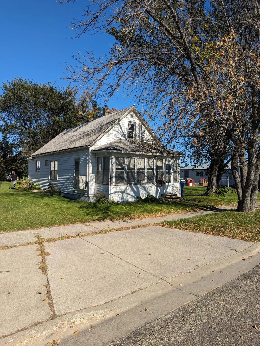 212 2nd Avenue Enderlin, ND 58027