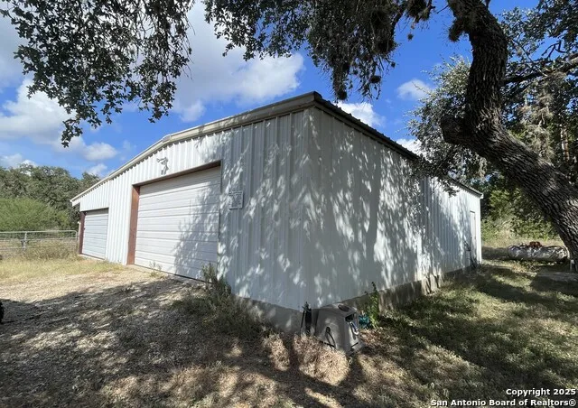 137 Private Road 3501 Mico, TX 78056