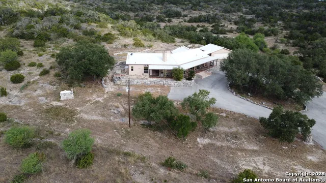 137 Private Road 3501 Mico, TX 78056