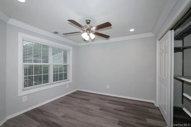 172 Overlook Drive #172 Farmingville, NY 11738