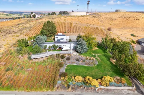 5404 Collins Road