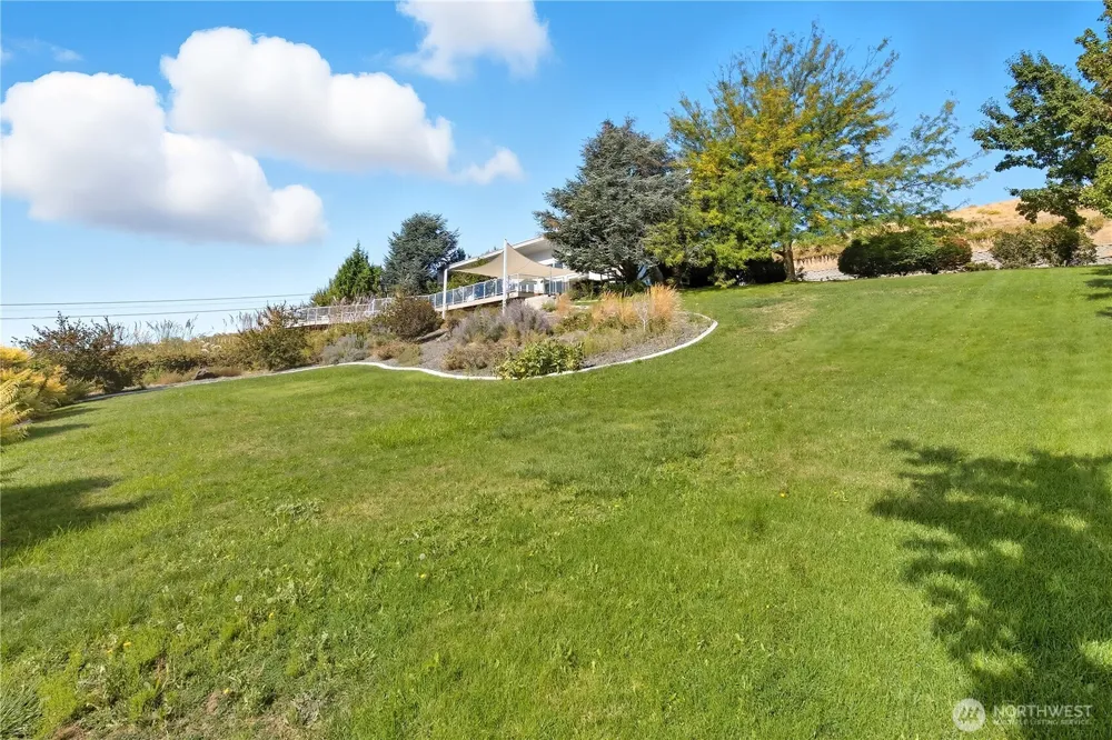 5404 Collins Road West Richland, WA 99353
